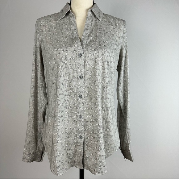 Ann Taylor Tops - ANN TAYLOR elegant grey collared v-neck button front blouse - size S